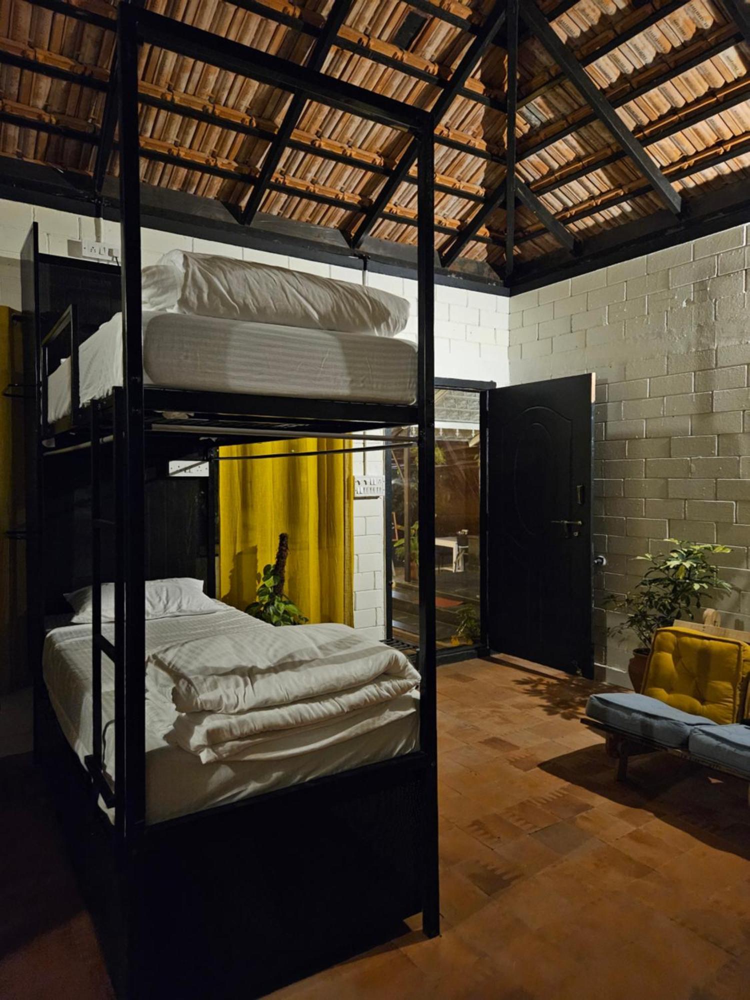 Suntikoppa Benomadic Eco Hostel, Madikeri, Coorg מראה חיצוני תמונה